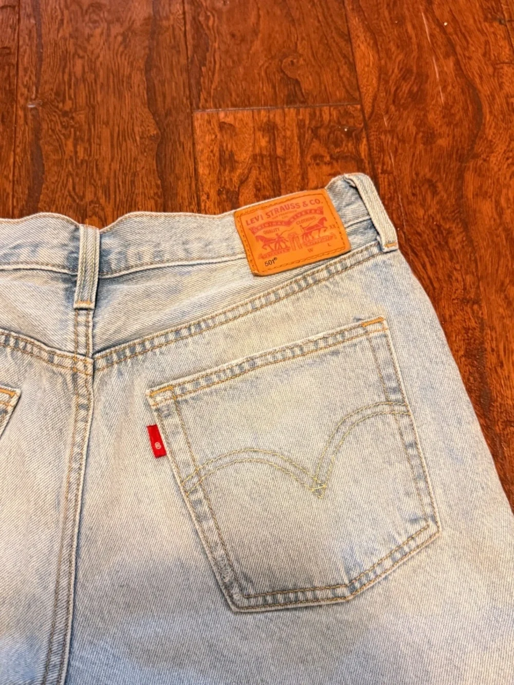 LEVI'S 501 Denim Distressed Cut Off Jean Shorts 29